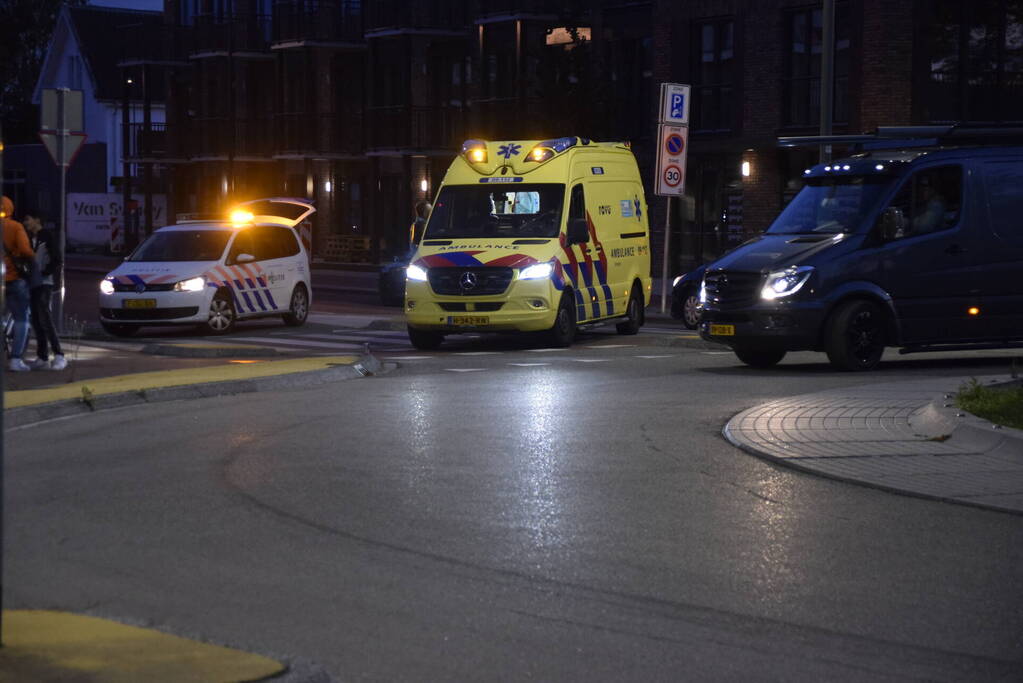 Fietser gewond bij botsing met auto