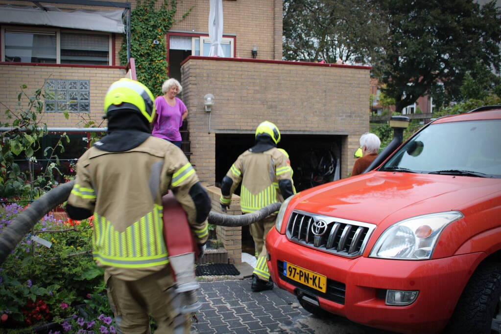 Garagebox volgelopen met water