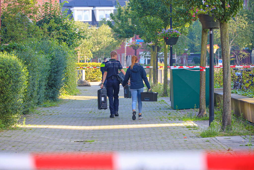 Schade na explosie bij appartementencomplex