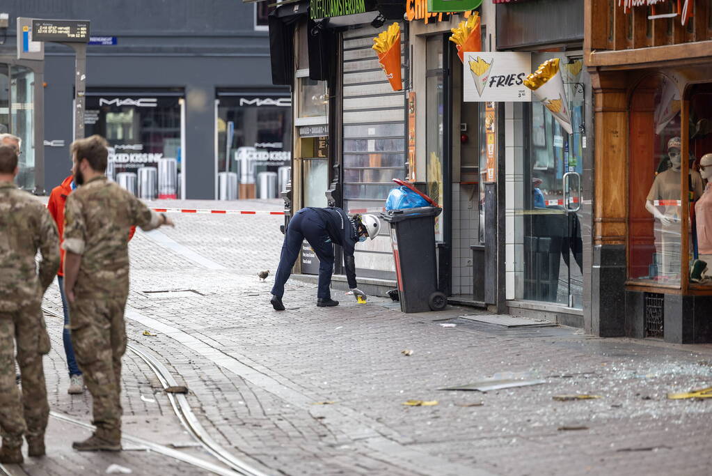 Veel schade bij plofkraak op pizzazaak