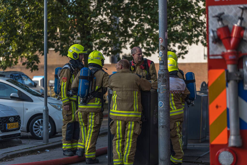 Grote uitslaande brand bij Albert Heijn