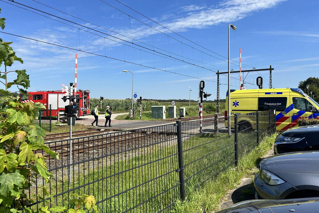 Geen treinverkeer door aanrijding met trein