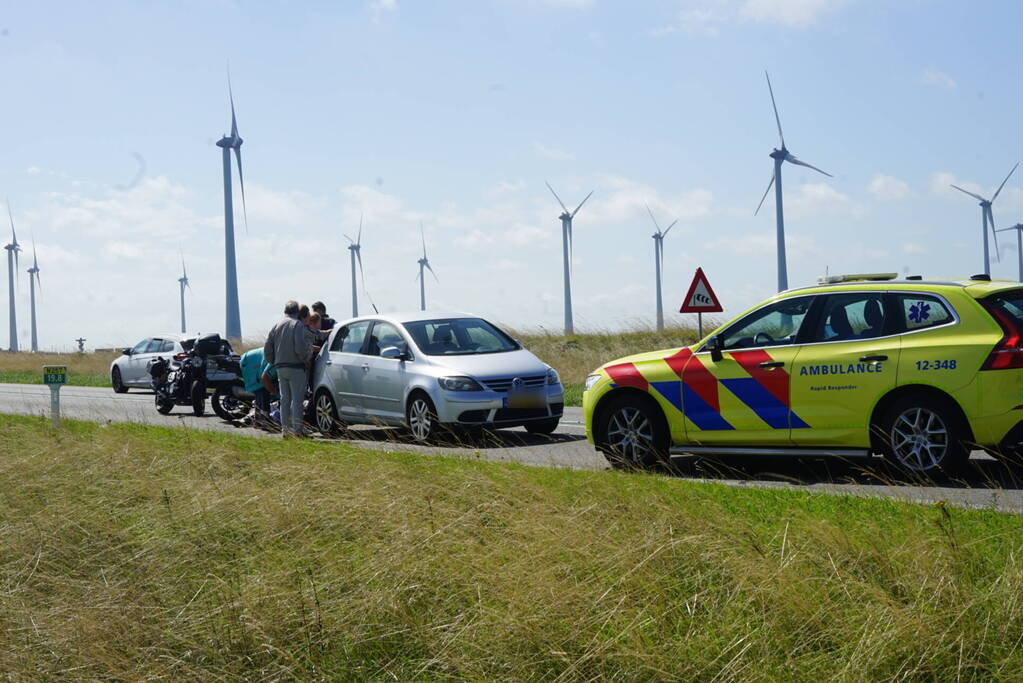 Motorrijder gewond bij botsing met auto