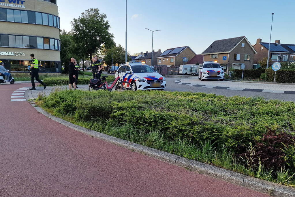 Bestuurder onder invloed rijdt e-bikker aan