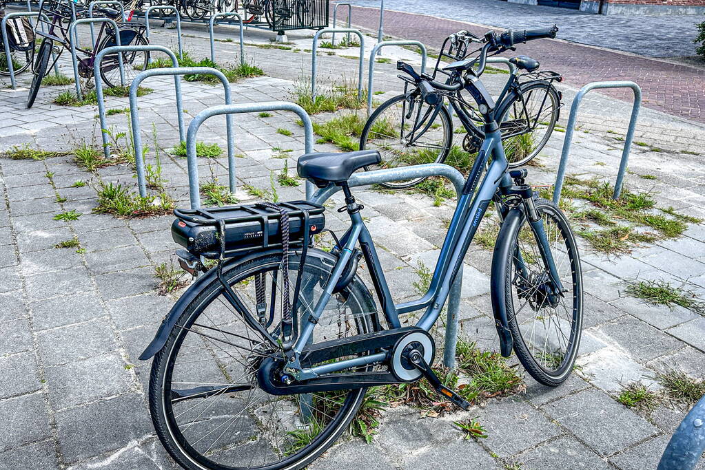 Overstekende fietser aangereden door automobilist