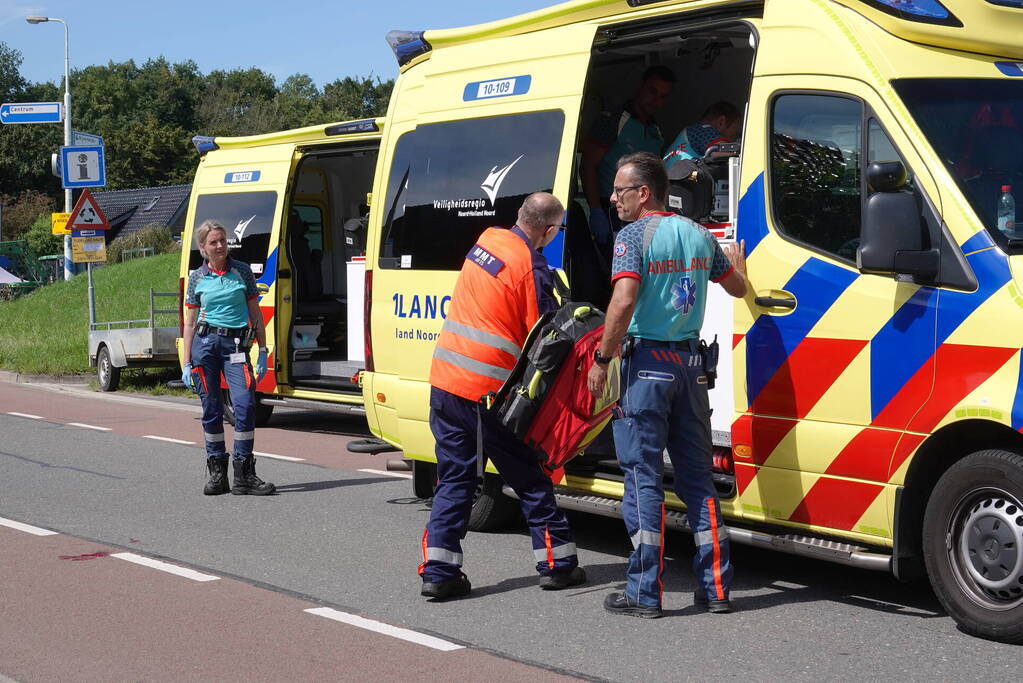 Automobilist slaat op de vlucht na aanrijding met fietser