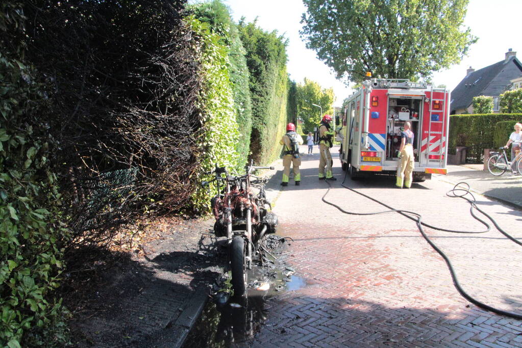 Motor vat vlam tijdens het rijden