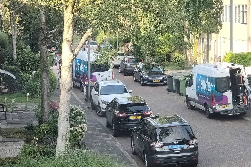 Gaslek in voortuin van woning