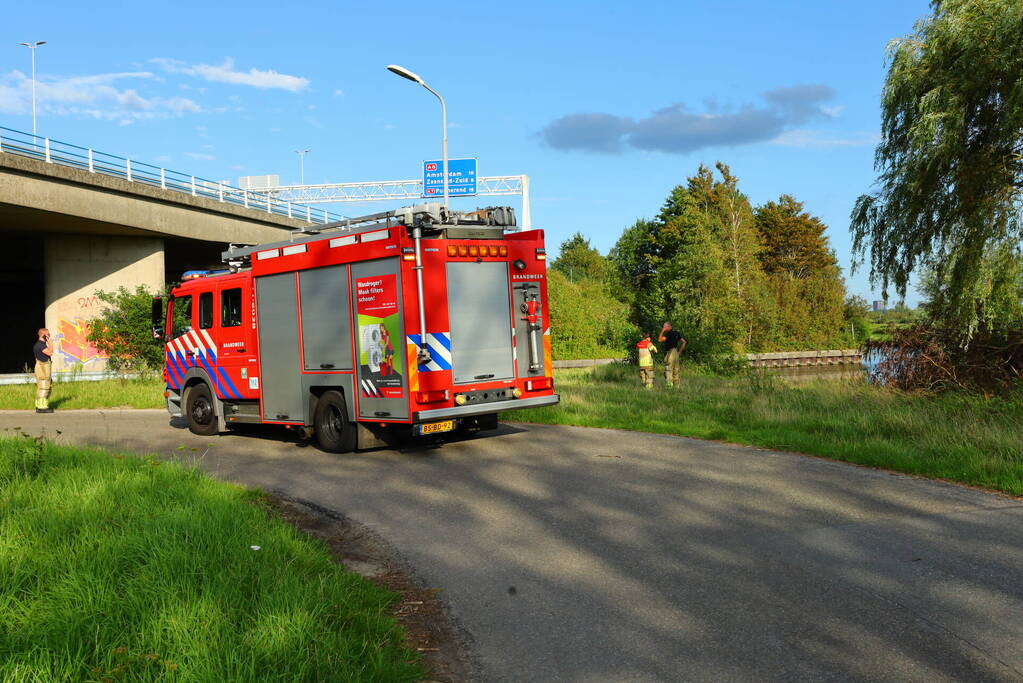 Blauw vat in sloot aangetroffen