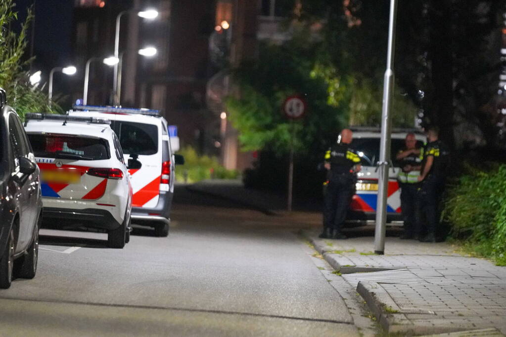 Meerdere aanhoudingen na inval in flatwoning