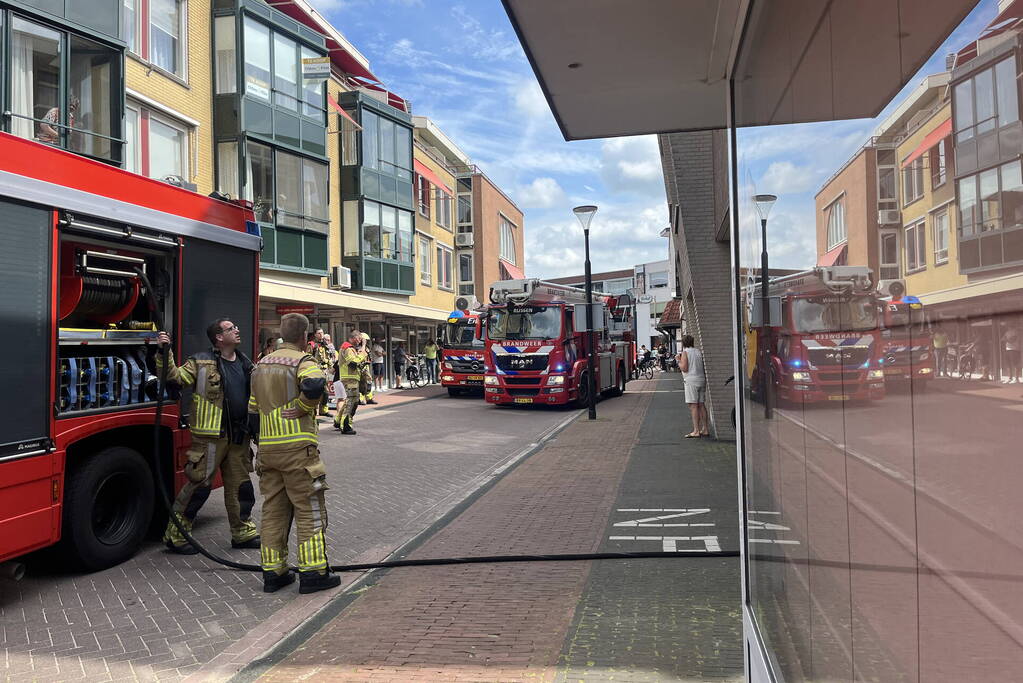 Snelle brandweerinzet bij woningbrand