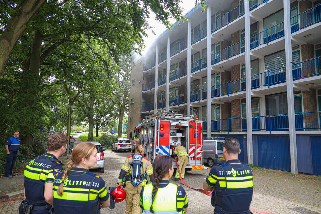 Brand op vierde verdieping van appartementencomplex