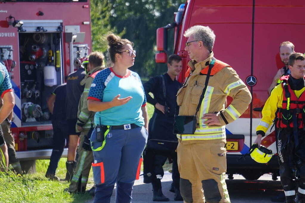 Grote zoekactie na aantreffen step bij pont over water