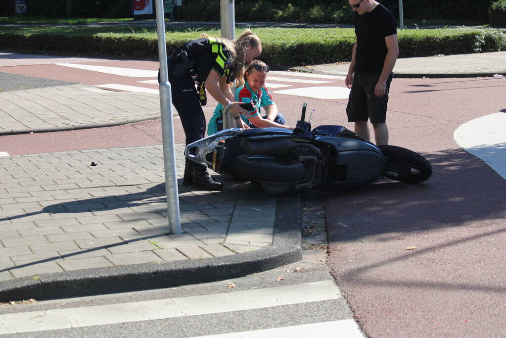 Scooterrijder gewond bij botsing