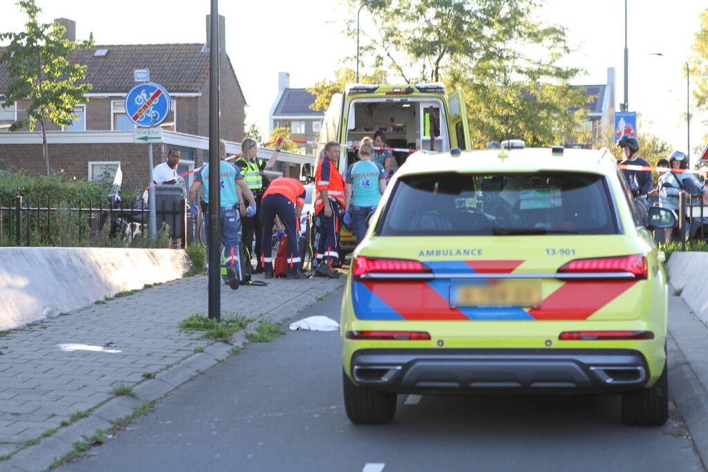 Voetganger ernstig gewond bij botsing met scooter