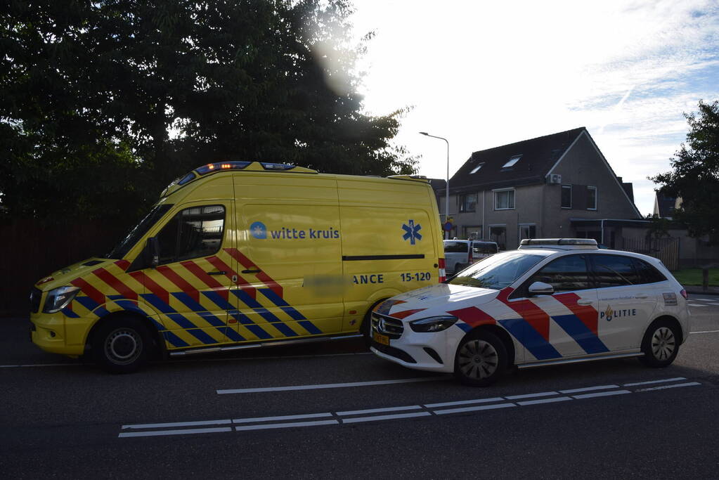 Persoon gewond bij botsing met auto