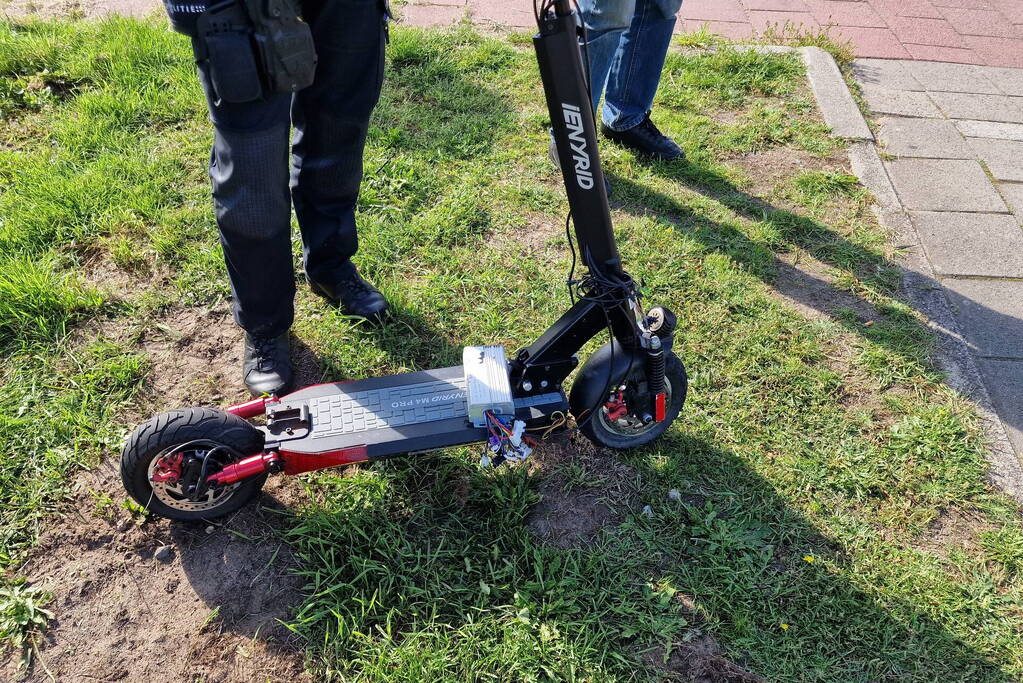 Jongeman ernstig gewond bij ongeval met elektrische step