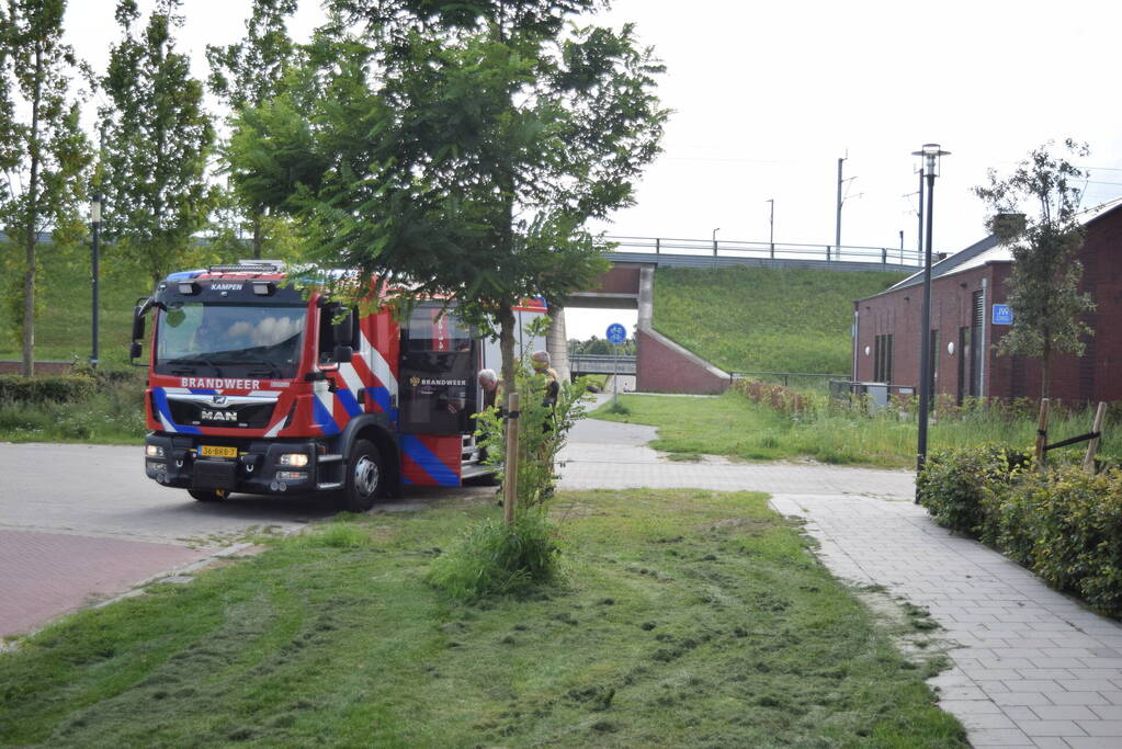 Brandend piepschuim ontdekt onder tunnel