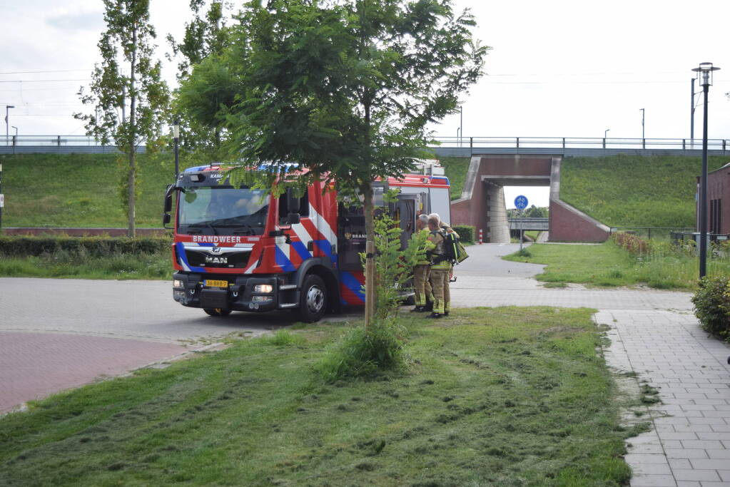 Brandend piepschuim ontdekt onder tunnel