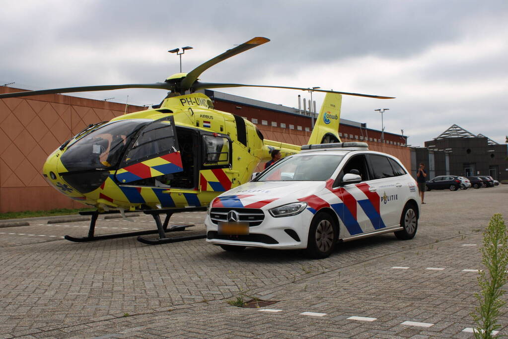 Traumahelikopter landt bij penitentiaire Inrichting