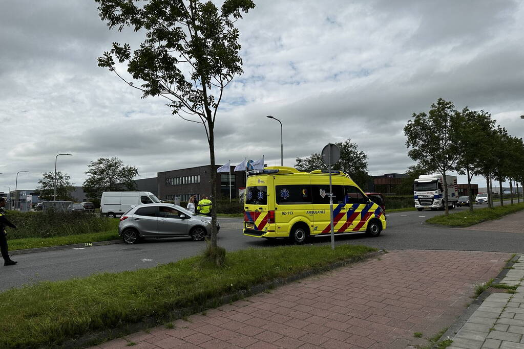 Schade na botsing op kruising