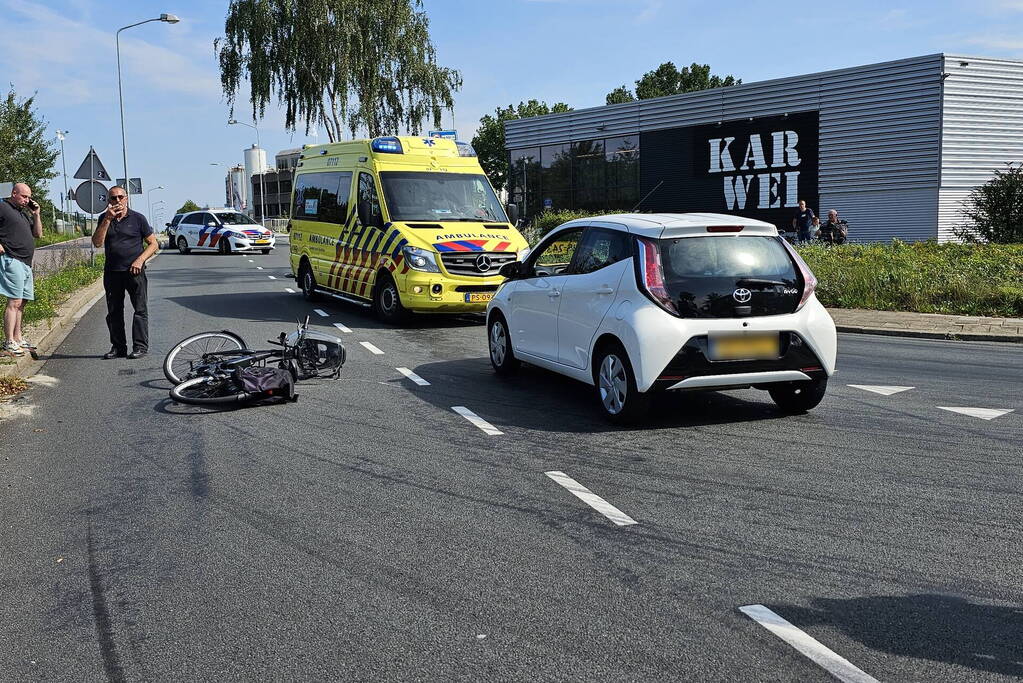 Aanrijding tussen automobilist en fietser