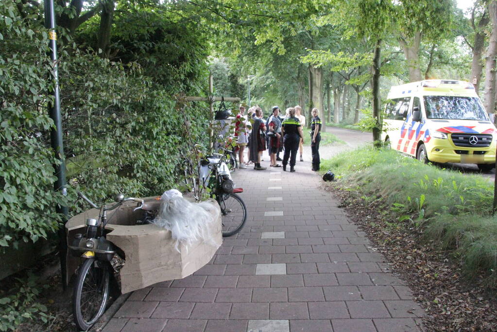 Scooterrijder op de vlucht na botsing met Solex