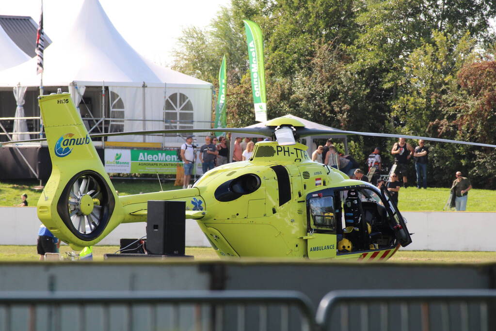 Ernstig ongeval met motor en zijspan op evenement