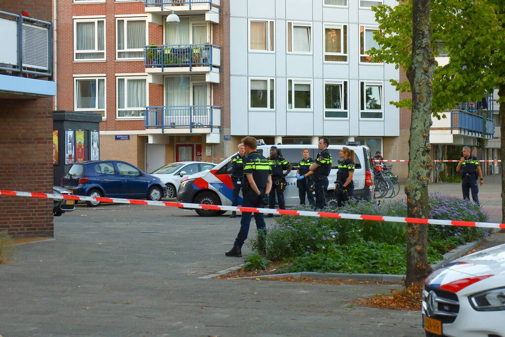 Straat afgezet vanwege steekpartij