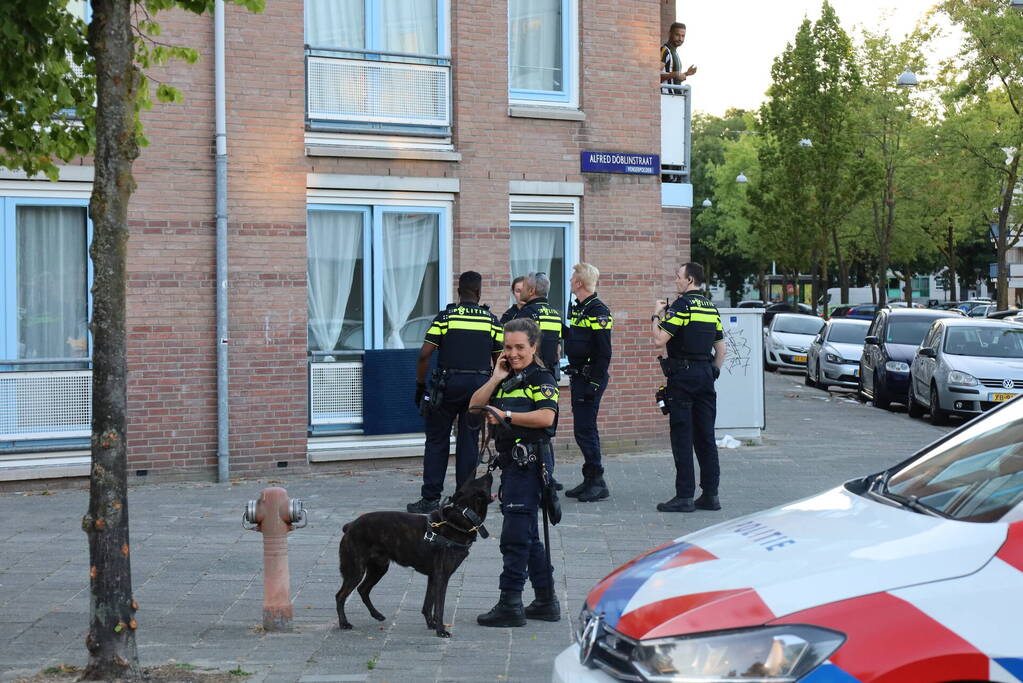 Straat afgezet vanwege steekpartij