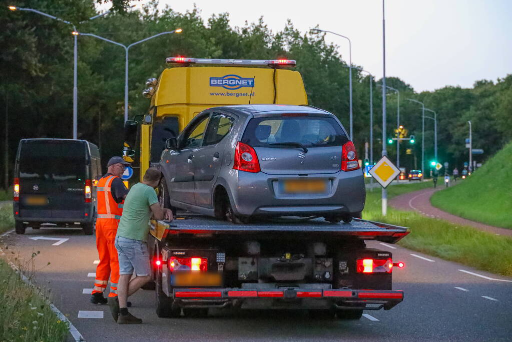 Veel schade bij eenzijdig ongeval op kruising