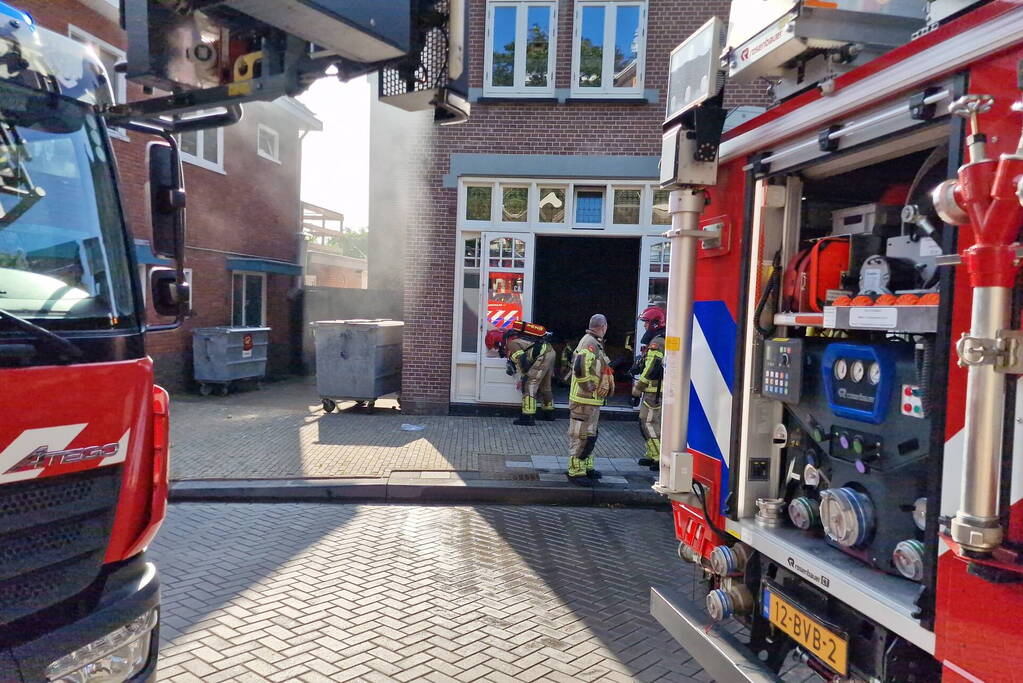 Katten gered bij brand in appartementencomplex