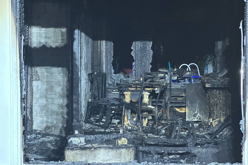 Veel rookontwikkeling bij uitslaande woningbrand