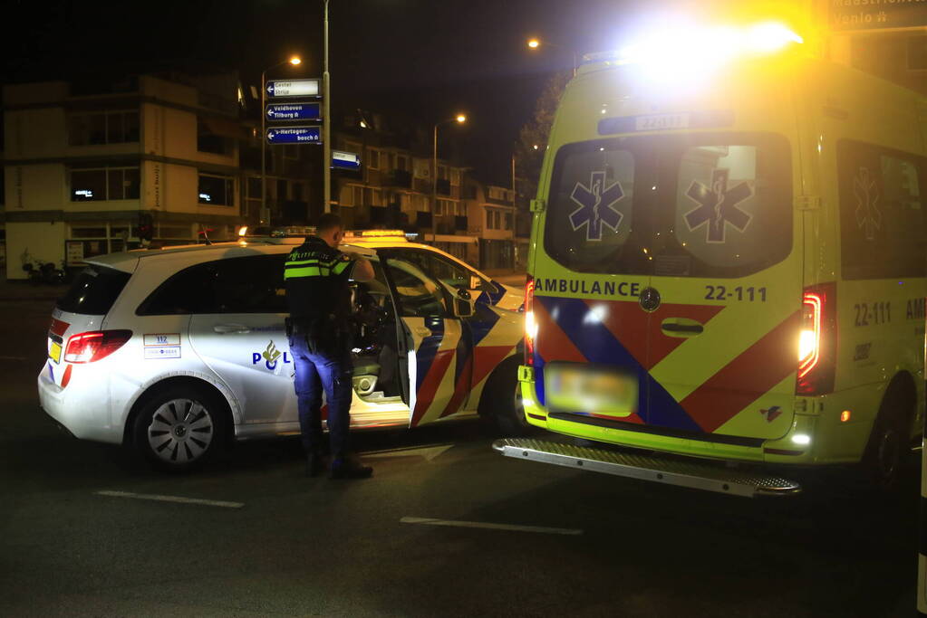 Fietser raakt gewond bij aanrijding met personenauto