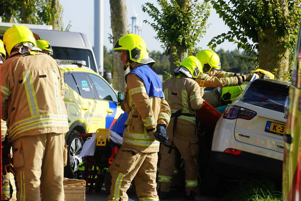 Bestuurder onder invloed veroorzaakt ernstig ongeval op polderweg