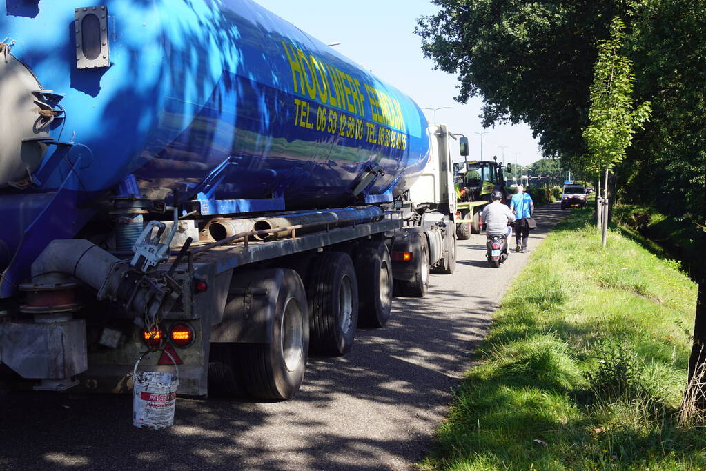 Fietser gewond bij botsing met tractor