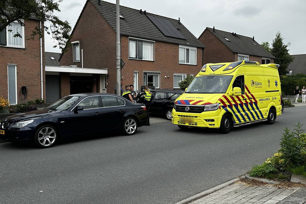 Persoon op driewieler gewond bij botsing met auto