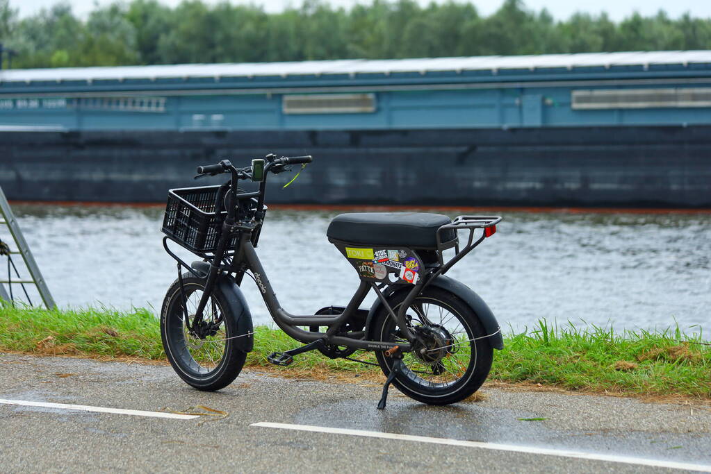 Zoekactie naar mogelijk te water geraakte fietser