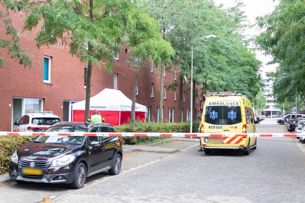 Overleden persoon op straat aangetroffen