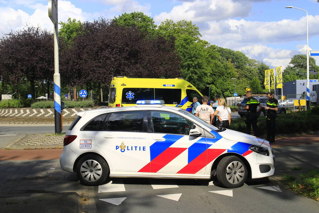 Scooterrijder gewond bij botsing met automobilist