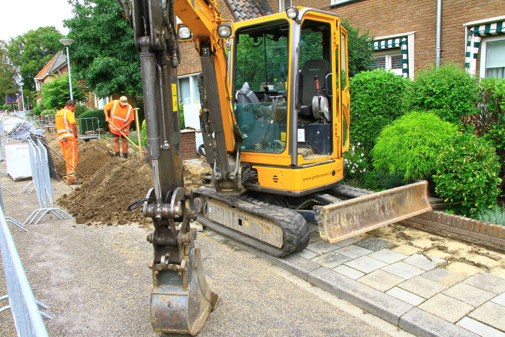 Waterleiding breekt tijdens werkzaamheden