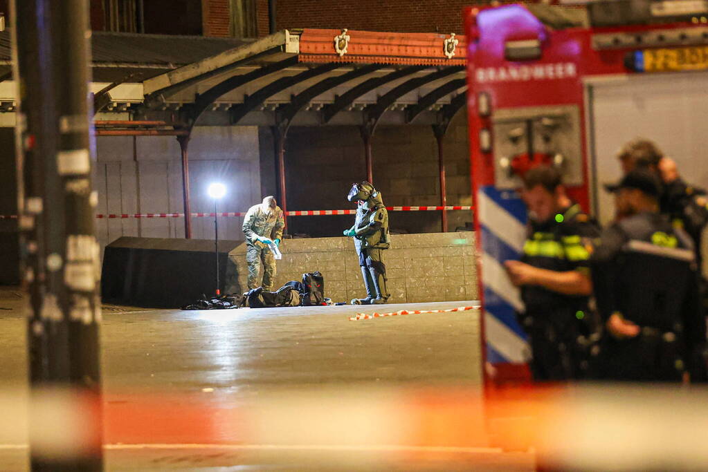 Groot onderzoek naar aantreffen verdacht pakket bij station