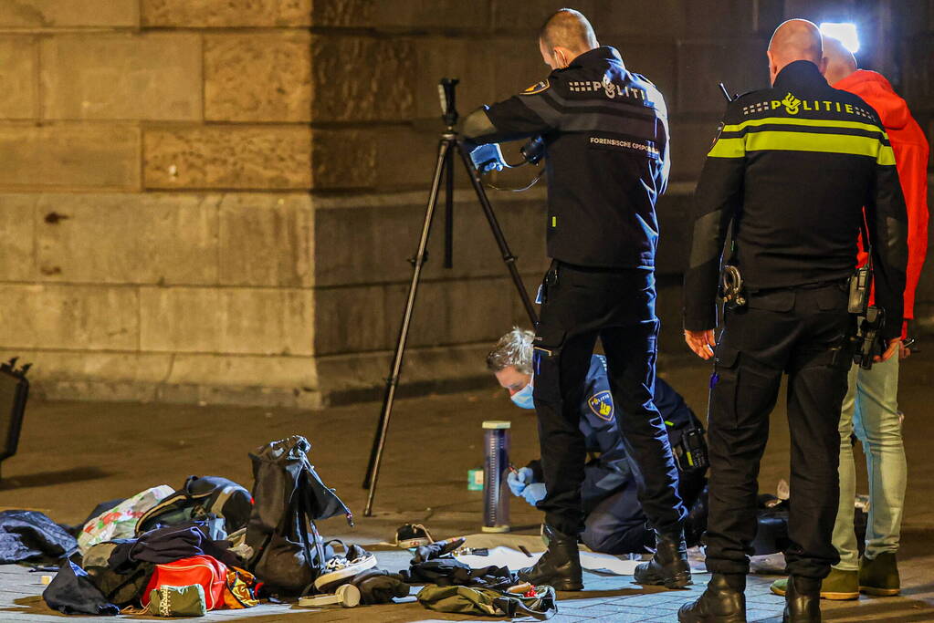 Groot onderzoek naar aantreffen verdacht pakket bij station