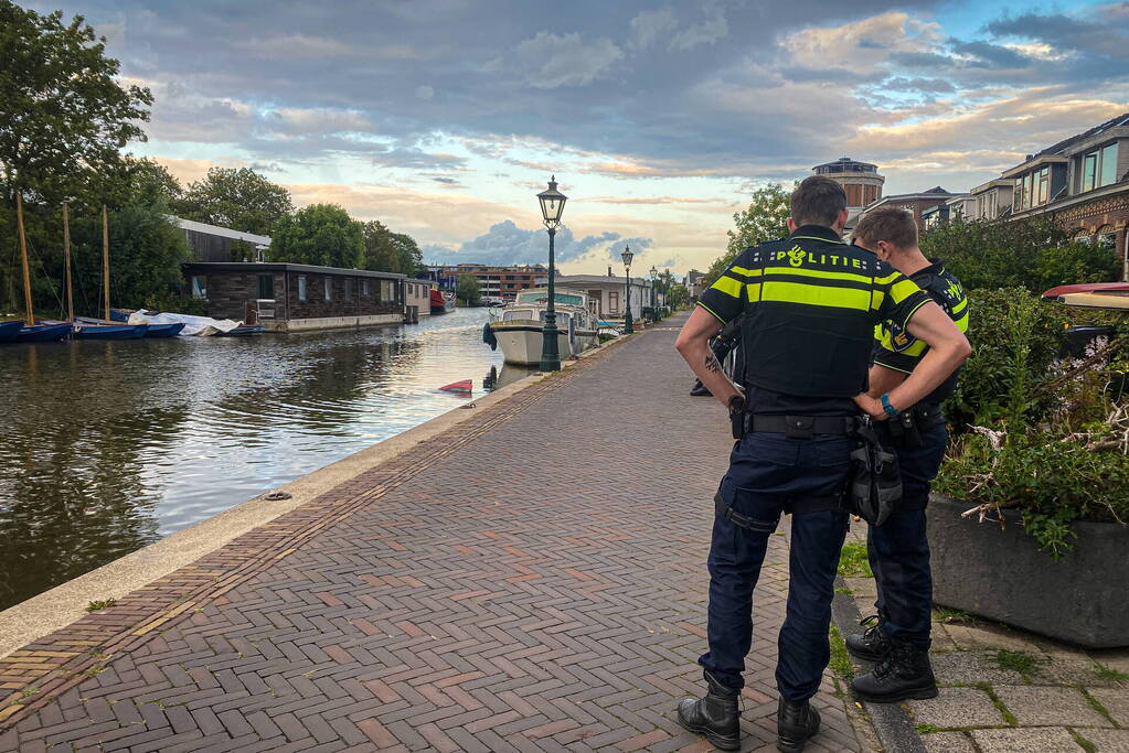 Voertuig kopje onder door vergeten handrem