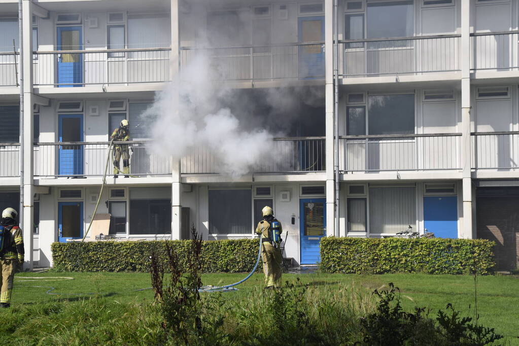 Woning in flat brandt volledig uit