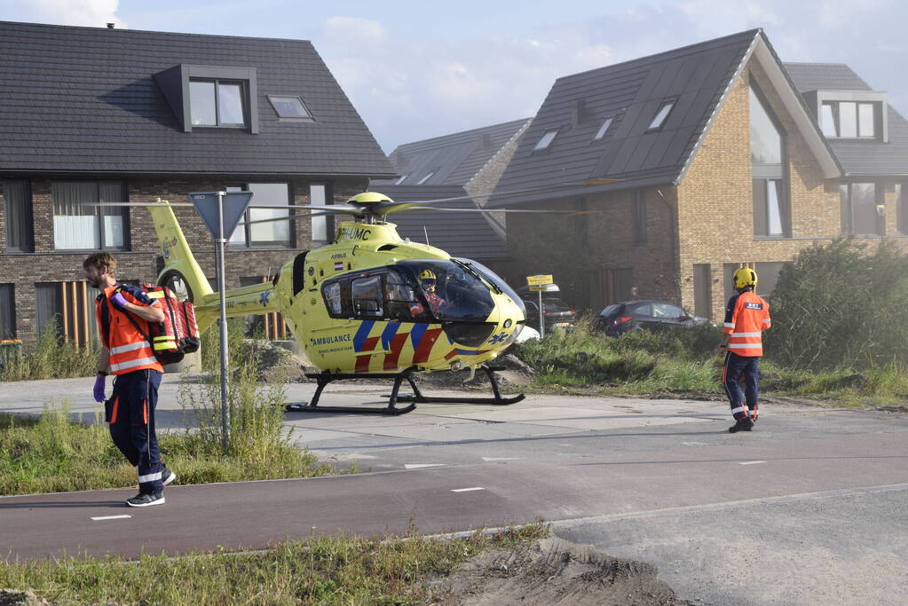 Persoon ernstig gewond na val van hoogte