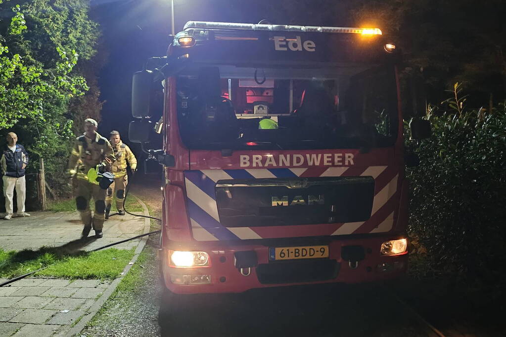 Schuur in achtertuin afgebrand