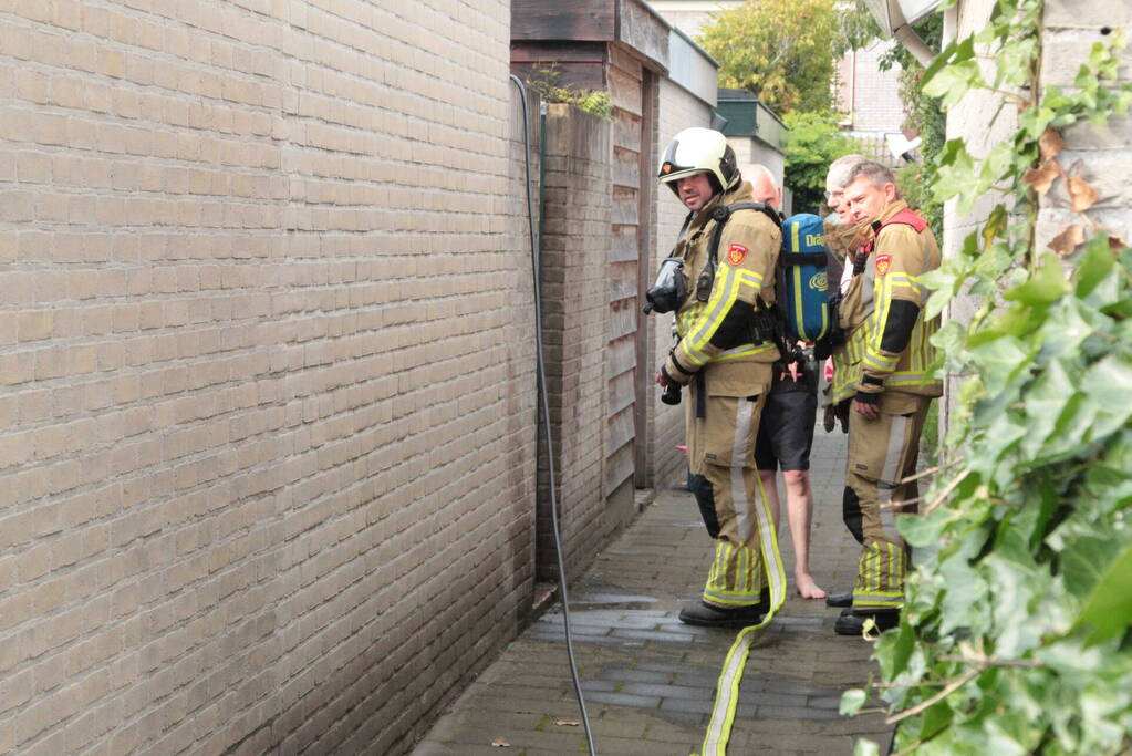 Brandweer blust brandende kliko