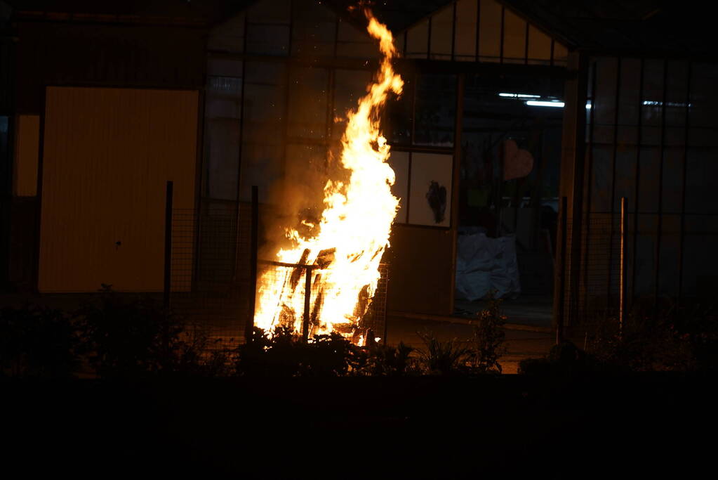 Industriebrand blijkt buitenbrand