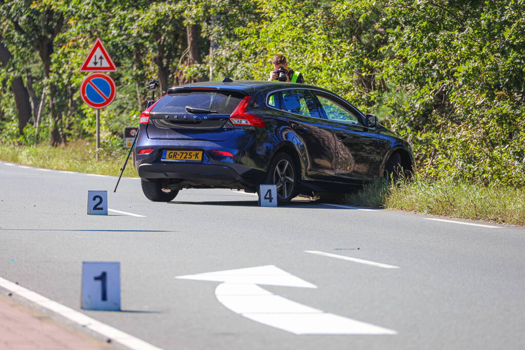 Motorrijder ernstig gewond bij botsing met auto